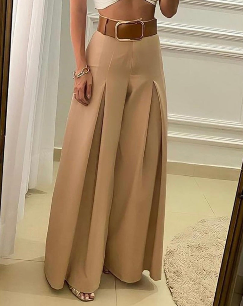 Flared khakis 💕